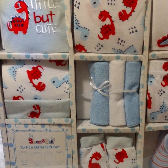 🎁🦖🦕🍼BabyDinosaur Piece Set 🎽 🩳 🧤10 Piece NWT - Picture 8 of 8